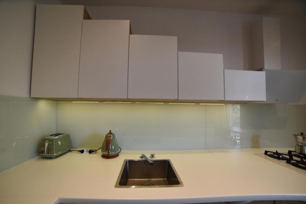 Designer Apartment 110M2 With King Size Beds & Equipped Kitchen Krakow Exterior photo